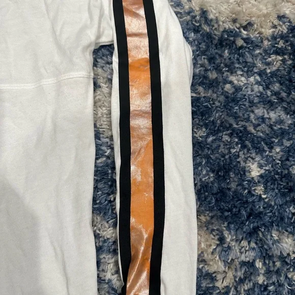 PINK Victoria's Secret White V-Neck Tee - Picture 7 of 11